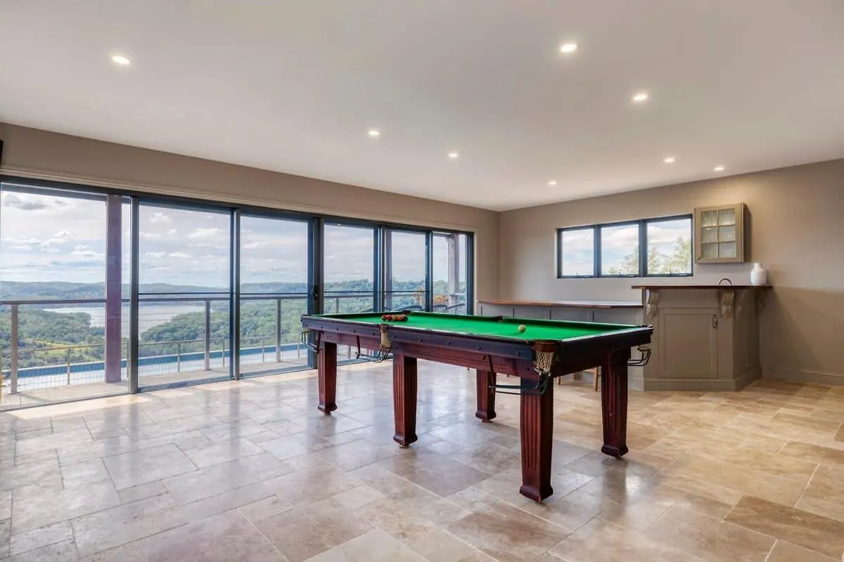 New Tranquil Hinterland Retreat Stunning Views Villa Balmoral Ridge Holiday home
