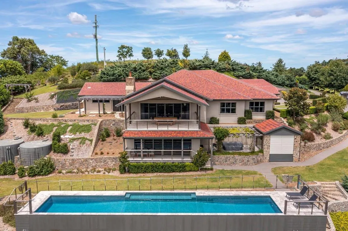 Holiday home New Tranquil Hinterland Retreat Stunning Views Villa Balmoral Ridge Australia