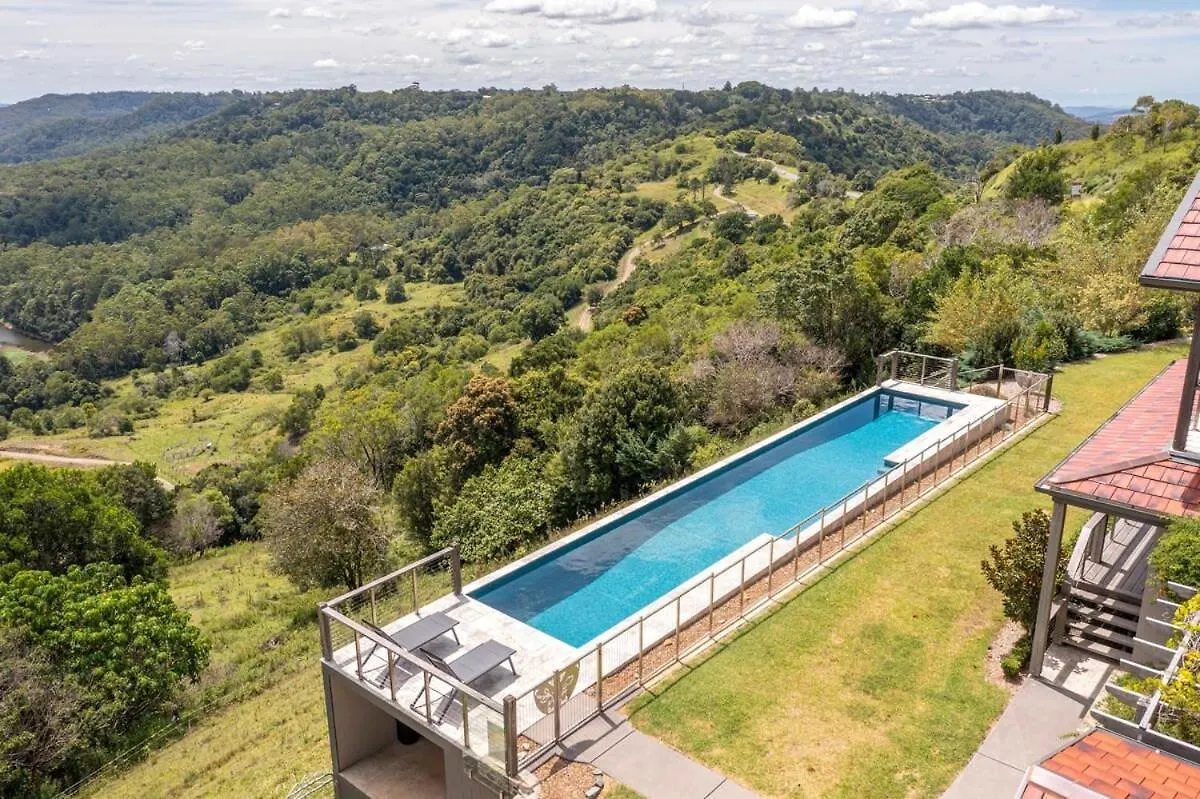 New Tranquil Hinterland Retreat Stunning Views Villa Balmoral Ridge Holiday home